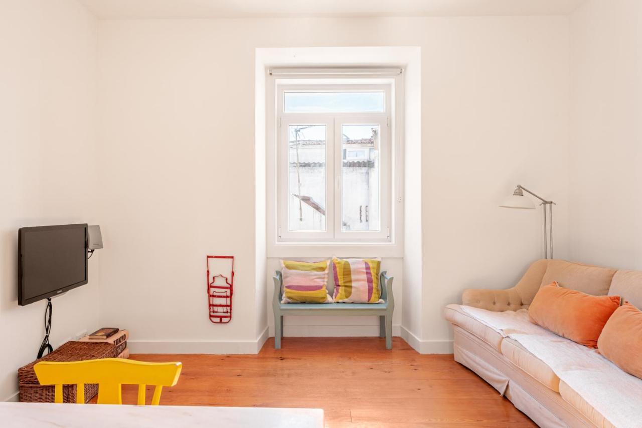 Joivy Chic 2Br Apt In Bairro Alto, 2Mins To Sao Pedro De Alcantara Viewpoint Lisboa Ngoại thất bức ảnh