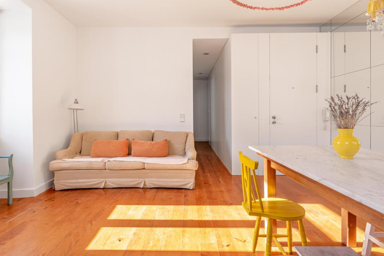 Joivy Chic 2Br Apt In Bairro Alto, 2Mins To Sao Pedro De Alcantara Viewpoint Lisboa Ngoại thất bức ảnh
