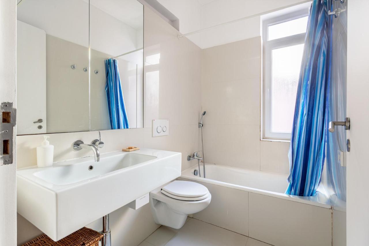 Joivy Chic 2Br Apt In Bairro Alto, 2Mins To Sao Pedro De Alcantara Viewpoint Lisboa Ngoại thất bức ảnh