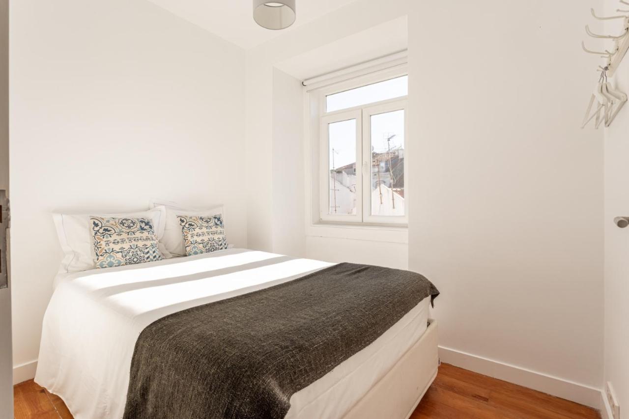 Joivy Chic 2Br Apt In Bairro Alto, 2Mins To Sao Pedro De Alcantara Viewpoint Lisboa Ngoại thất bức ảnh